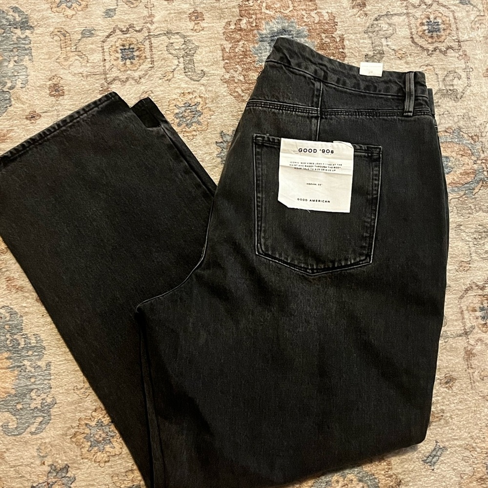 Good American 90s woman’s jeans